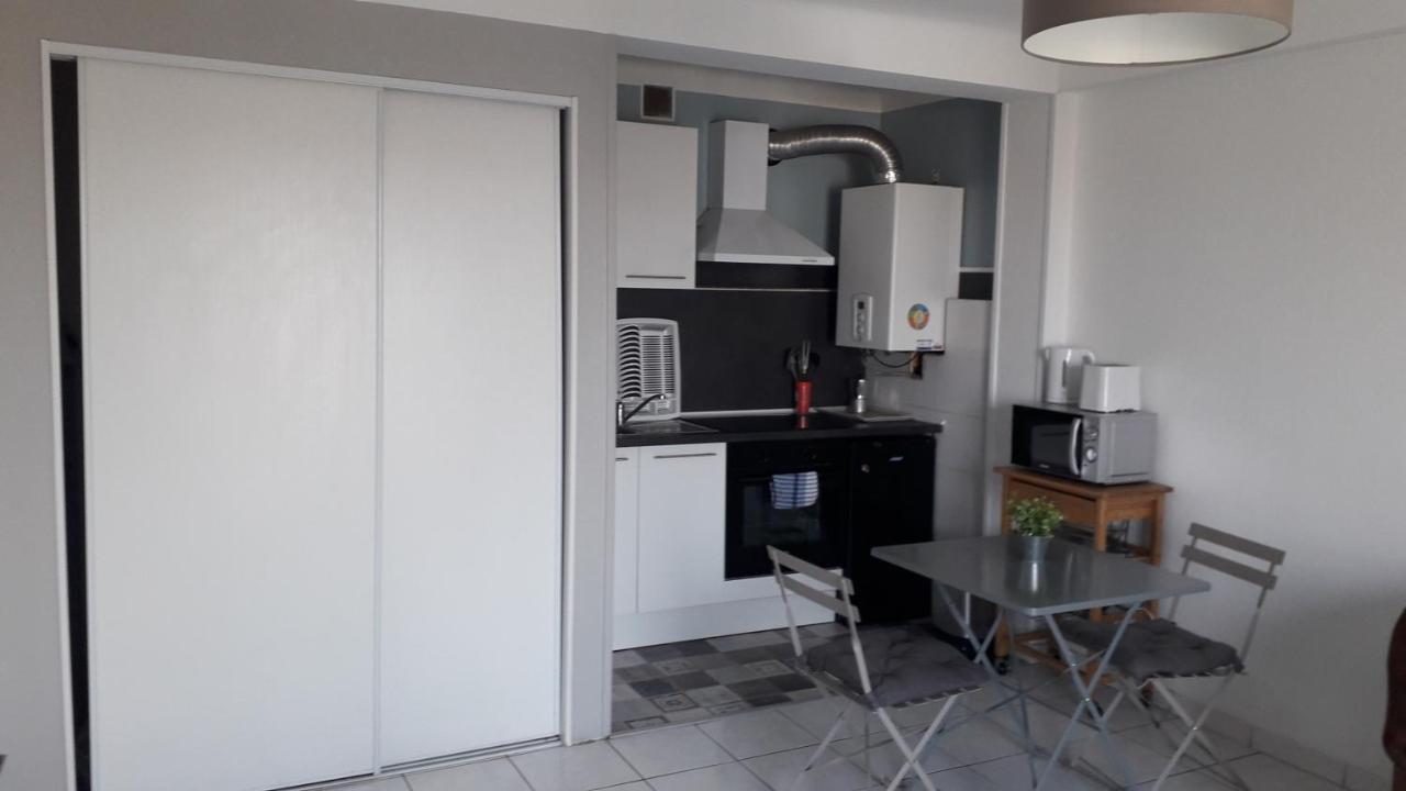 Residence D'Anjou - Grand Studio Avec Balcon Et Parking Privatif Perpignan Exterior photo